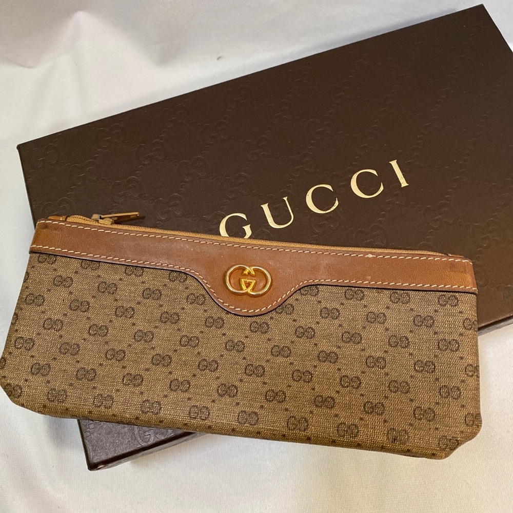 Authentic GUCCI Small Zipper Case, 7.5x3.5, Great Condition!